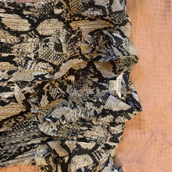 Sheer mid length button up vintage dress - Picture 4 of 5